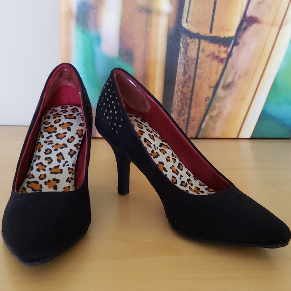 Maurices Pointed Black Classic Pump High Heels 6